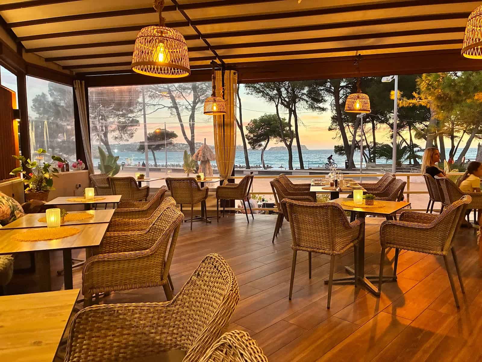 Restaurante vivo beach